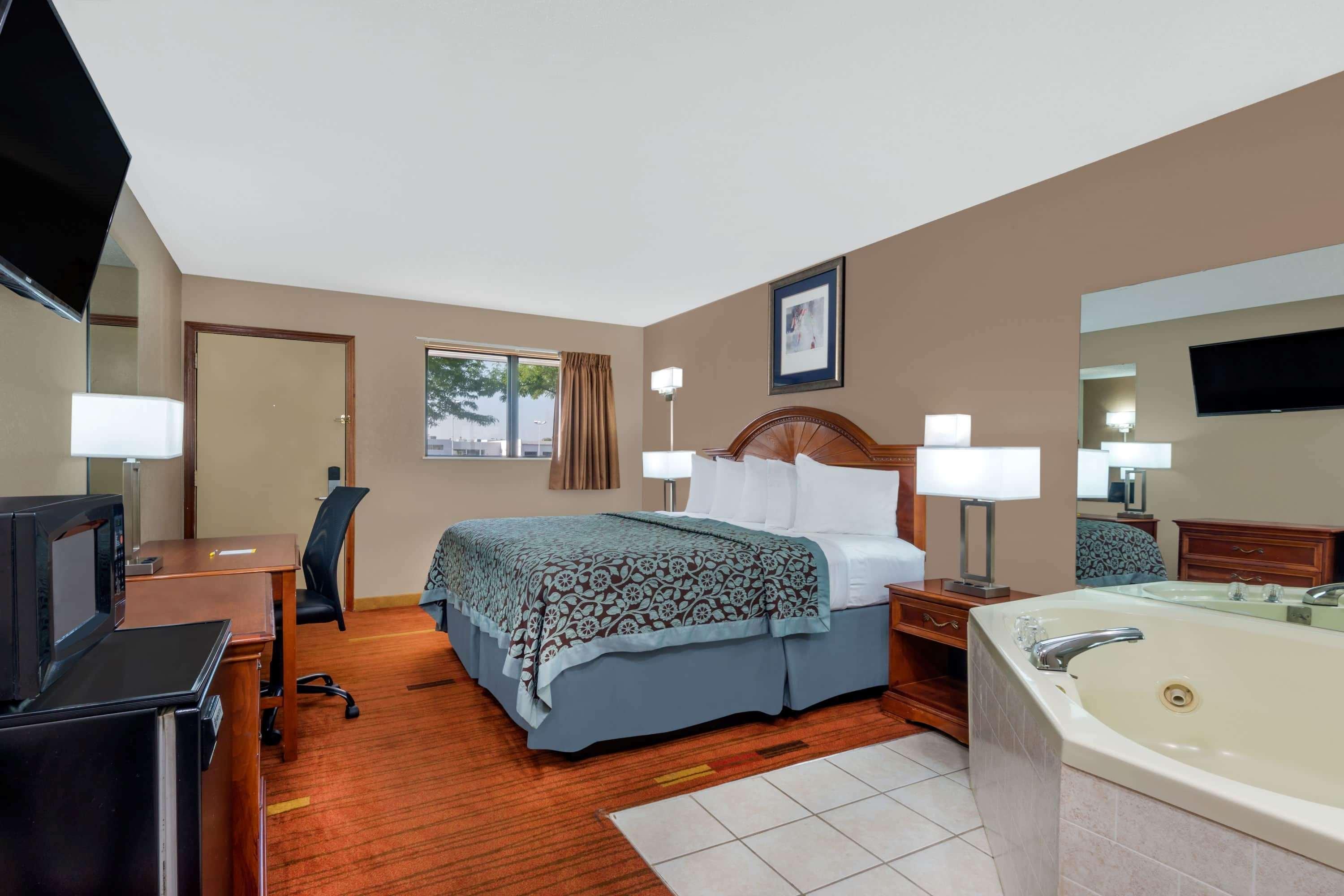 Days Inn By Wyndham Maumee/Toledo Ngoại thất bức ảnh