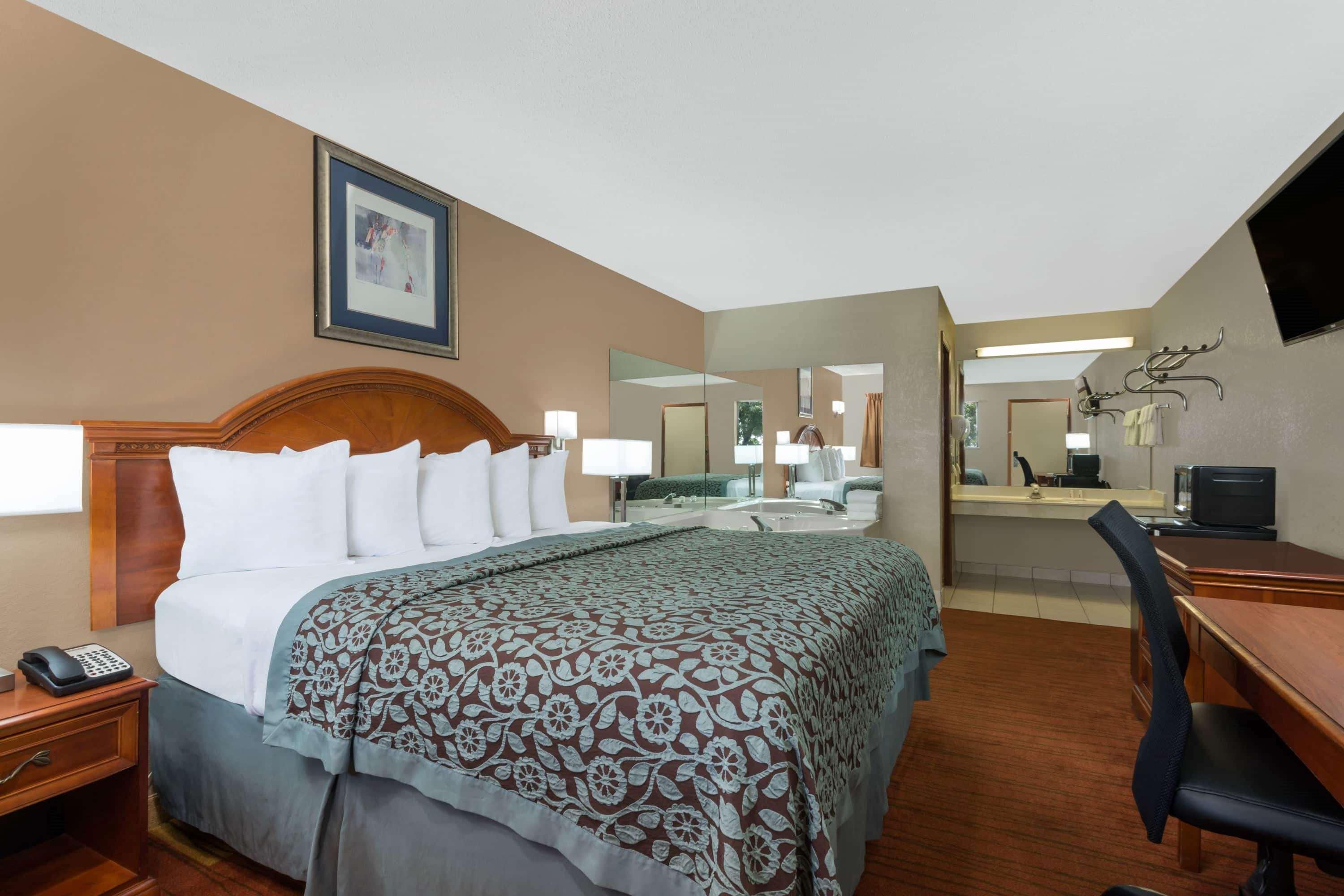 Days Inn By Wyndham Maumee/Toledo Ngoại thất bức ảnh