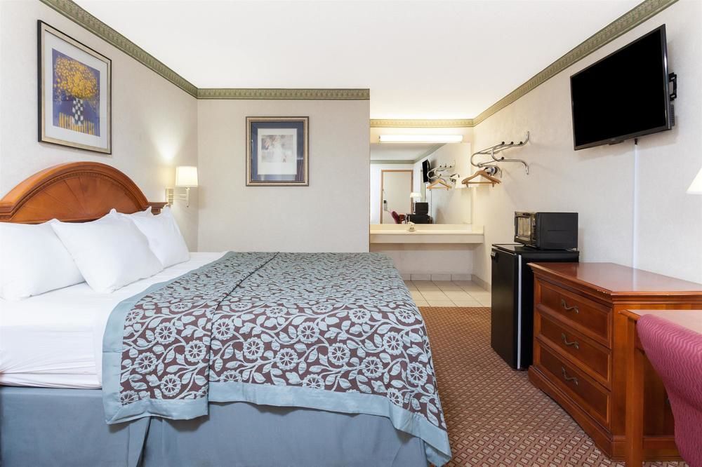 Days Inn By Wyndham Maumee/Toledo Ngoại thất bức ảnh