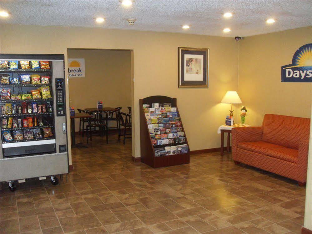 Days Inn By Wyndham Maumee/Toledo Ngoại thất bức ảnh
