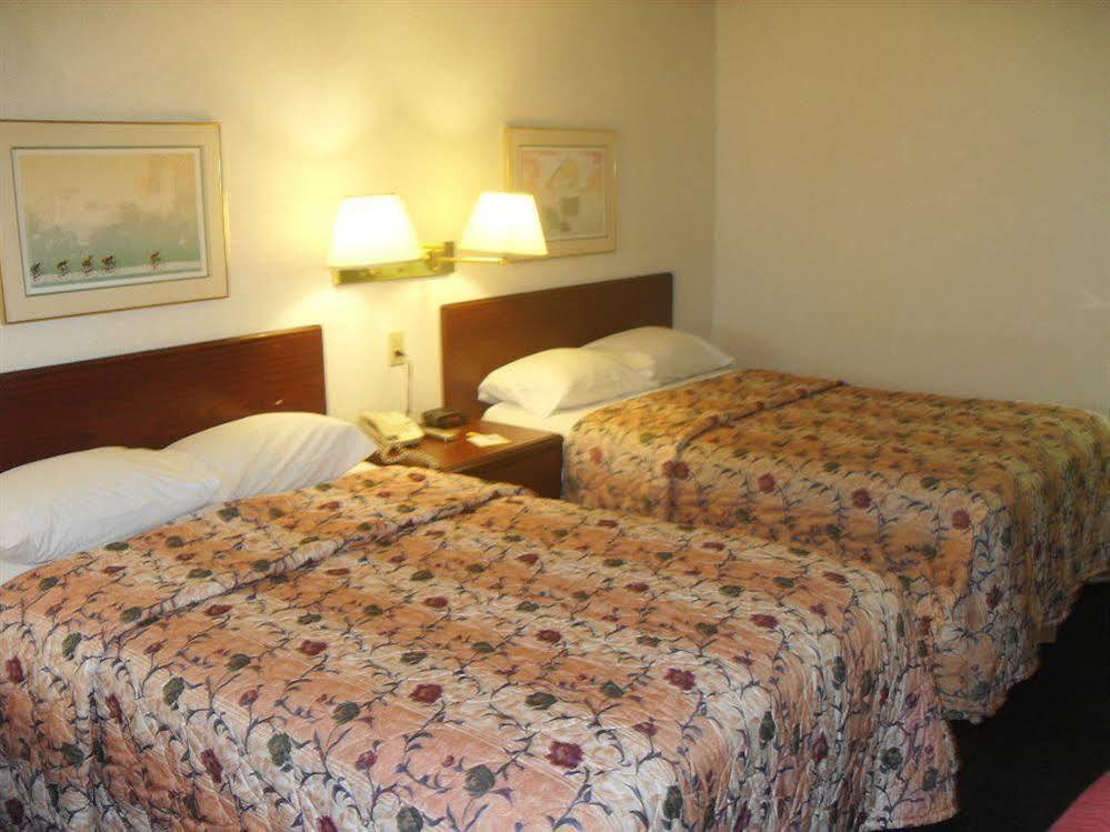 Days Inn By Wyndham Maumee/Toledo Ngoại thất bức ảnh
