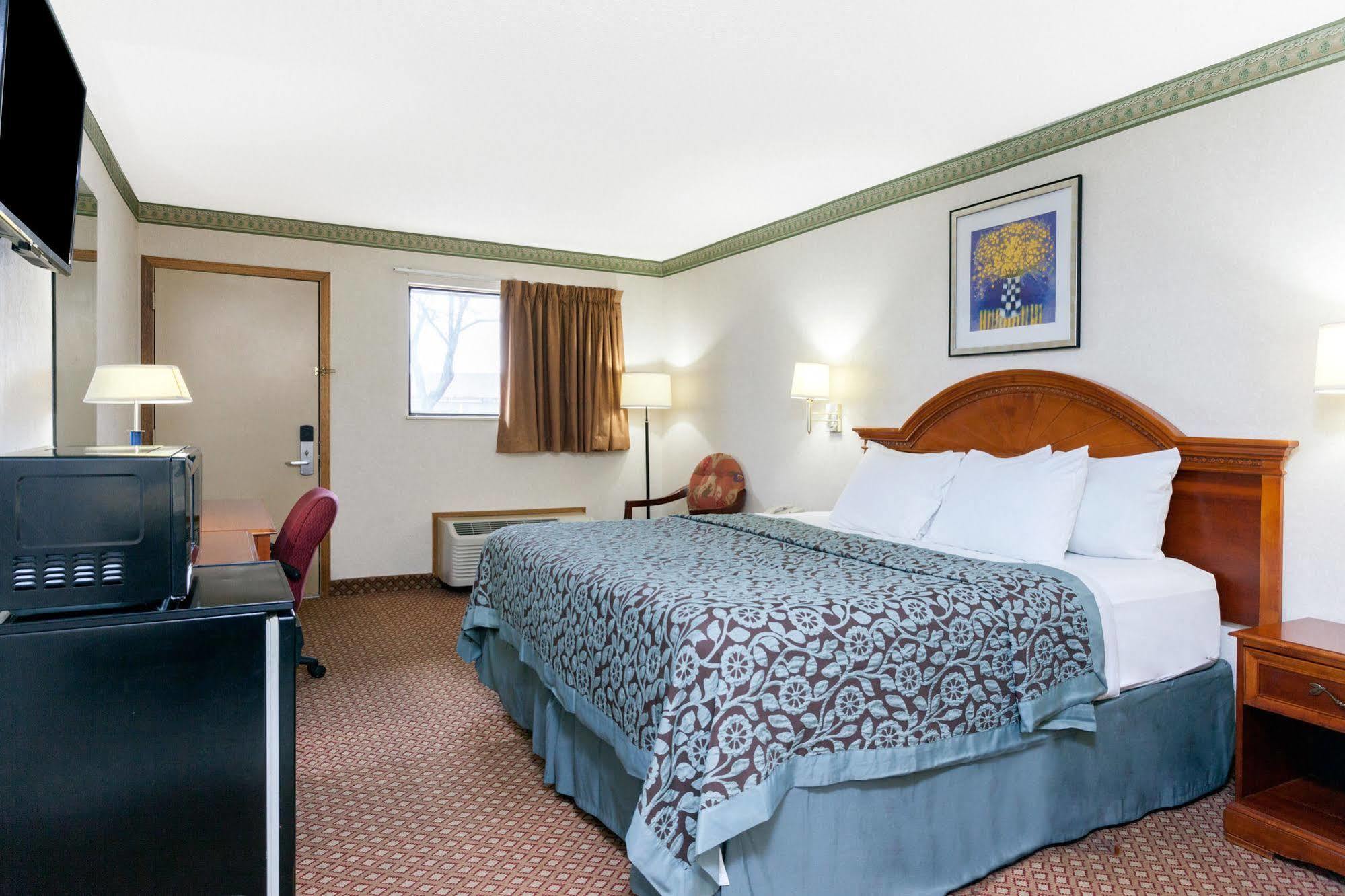 Days Inn By Wyndham Maumee/Toledo Ngoại thất bức ảnh